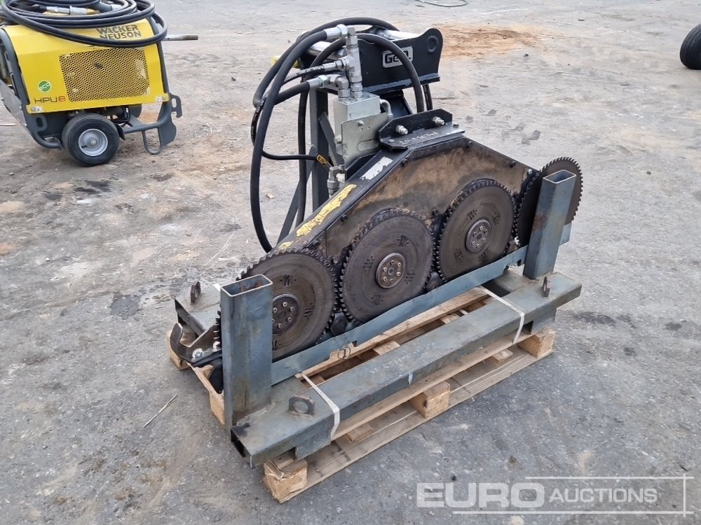 2015 Branch Saw to suit 8-10 Ton Excavators - Строительное оборудование: фото 4 2015 Branch Saw to suit 8-10 Ton Excavators - Строительное оборудование: фото 4