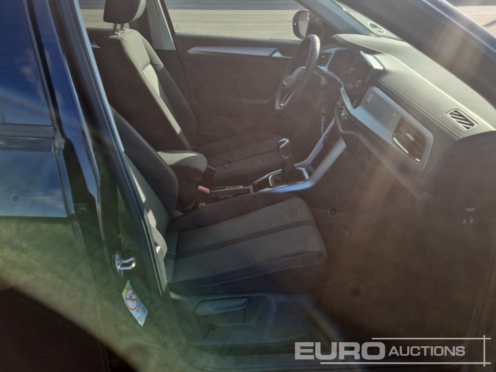 Внедорожник 2024 Volkswagen T-Roc: фото 24