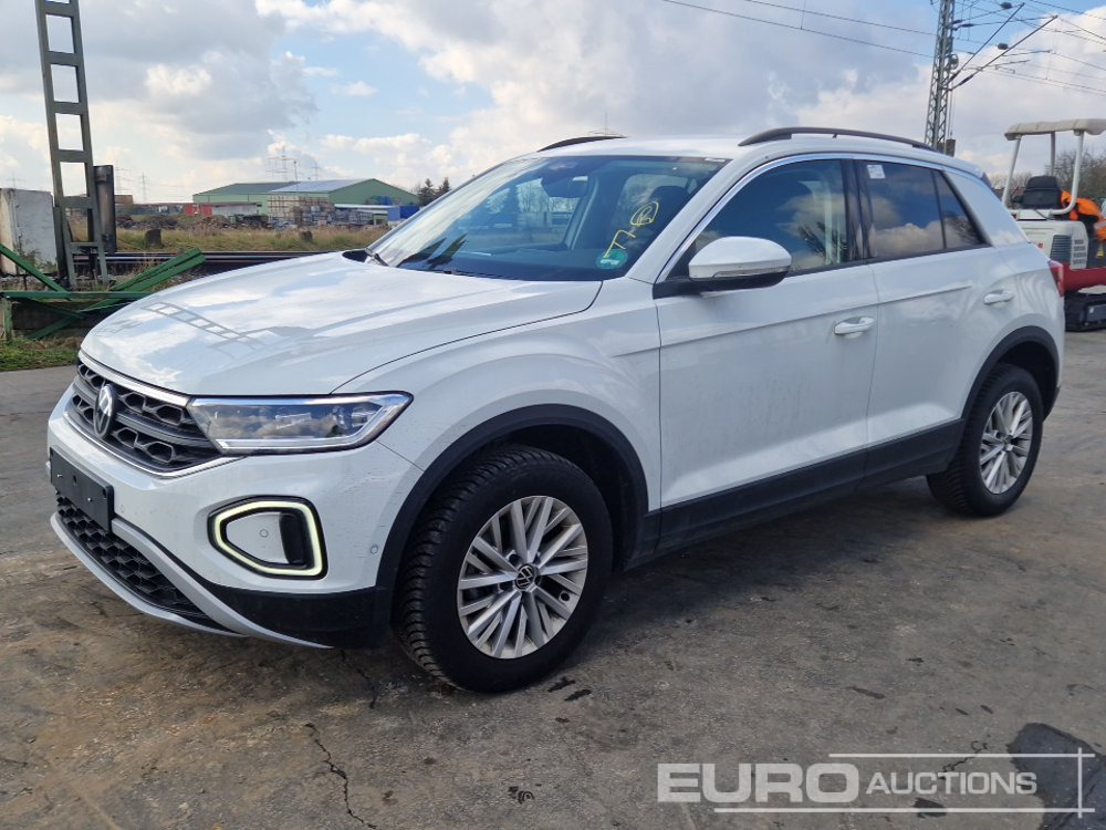 2024 Volkswagen T-Roc - Внедорожник: фото 1 2024 Volkswagen T-Roc - Внедорожник: фото 1