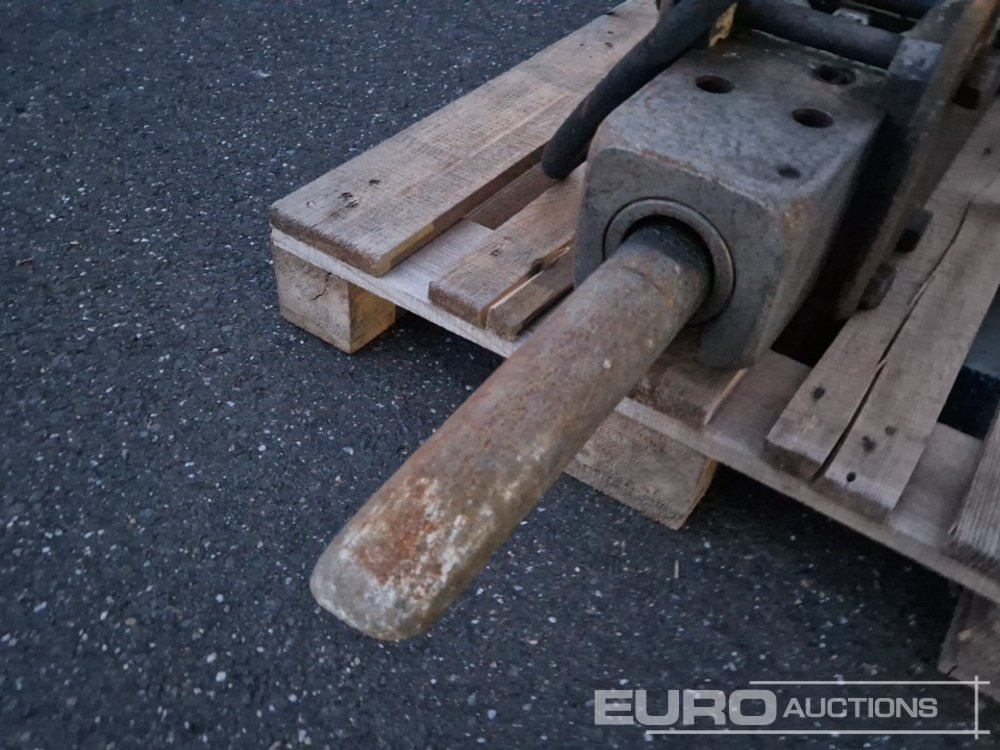 Furukawa F6BHL Hydraulic Breaker to suit Mini Excavator - Гидромолот: фото 5 Furukawa F6BHL Hydraulic Breaker to suit Mini Excavator - Гидромолот: фото 5