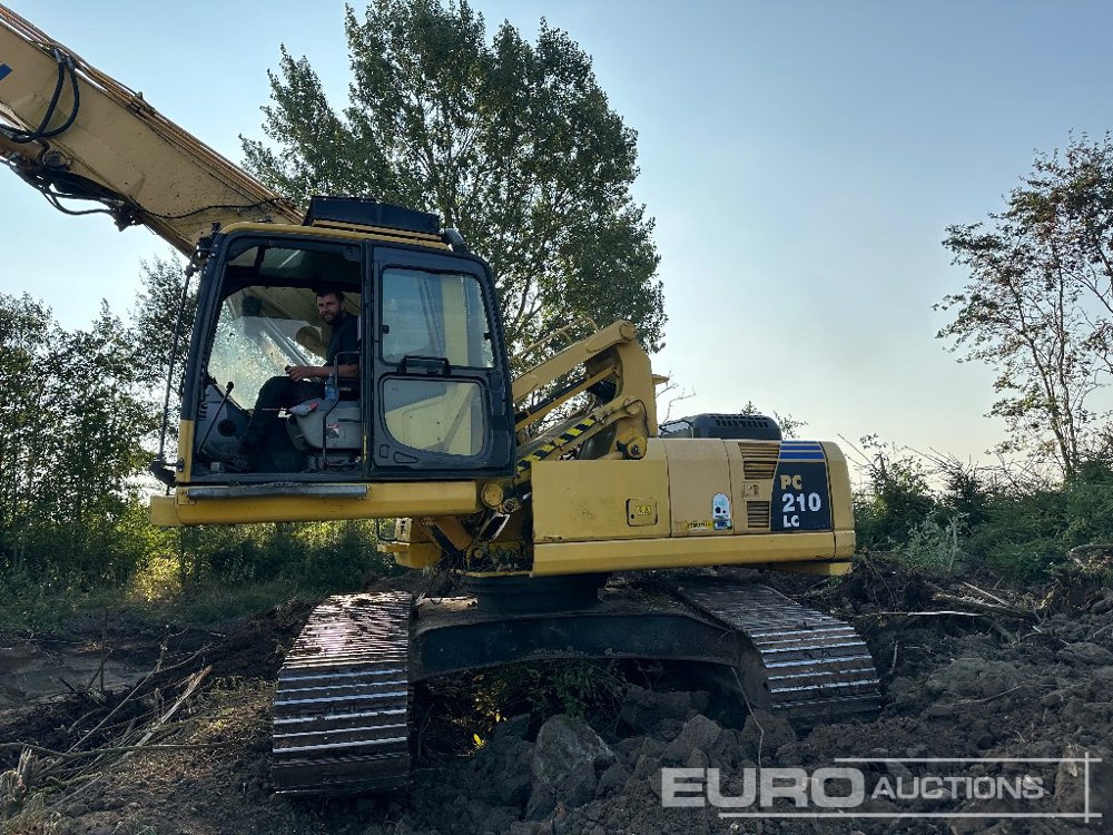 Komatsu PC210MH - Гусеничный экскаватор: фото 1 Komatsu PC210MH - Гусеничный экскаватор: фото 1