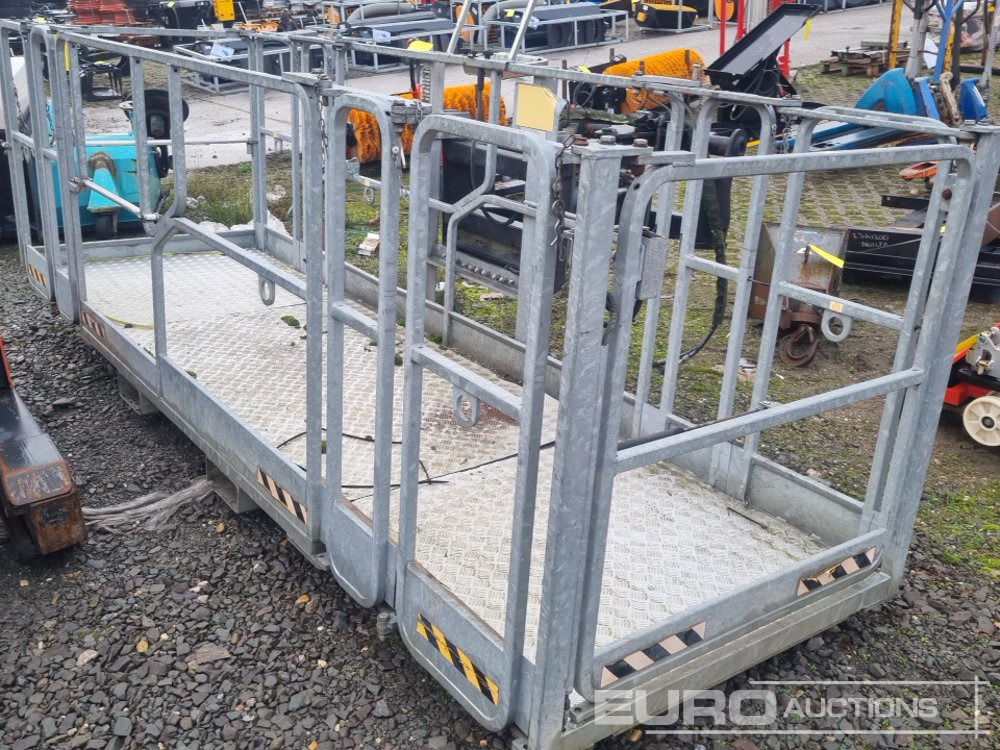 2014 Manitou Tilting Man Basket to suit Telehandler - Погрузочно-разгрузочная техника: фото 1 2014 Manitou Tilting Man Basket to suit Telehandler - Погрузочно-разгрузочная техника: фото 1