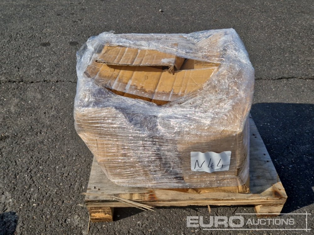 Unused Sauter Front PTO Kit, 1000RPM, 110kW / 150HP, 6 Spline, 1-3/8" Shaft, Counterclockwise Rotation to suit John Deere 6090M, 6100M, 6110M, 6120M, 6130M, 6140M - Сельскохозяйственная техника: фото 2 Unused Sauter Front PTO Kit, 1000RPM, 110kW / 150HP, 6 Spline, 1-3/8" Shaft, Counterclockwise Rotation to suit John Deere 6090M, 6100M, 6110M, 6120M, 6130M, 6140M - Сельскохозяйственная техника: фото 2