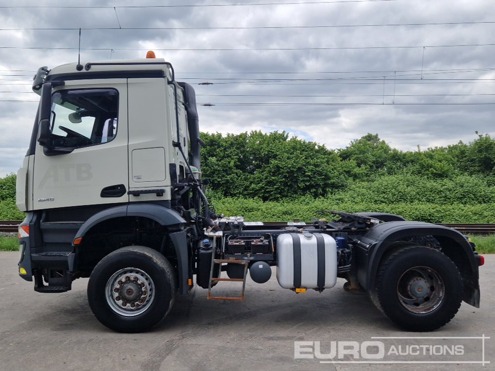 Mercedes Benz AROCS 1845 - Тягач: фото 2 Mercedes Benz AROCS 1845 - Тягач: фото 2