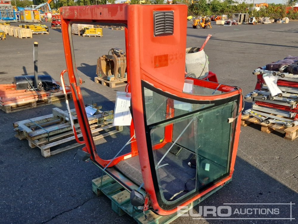 Cabin to suit Volvo ECR25D - Запчасти для Экскаваторов: фото 2 Cabin to suit Volvo ECR25D - Запчасти для Экскаваторов: фото 2