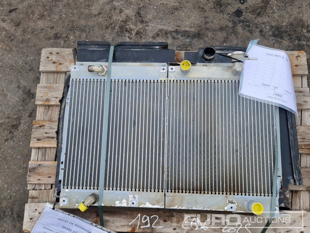 Radiator to suit Volvo ECR88D - Запчасти для Экскаваторов: фото 5 Radiator to suit Volvo ECR88D - Запчасти для Экскаваторов: фото 5