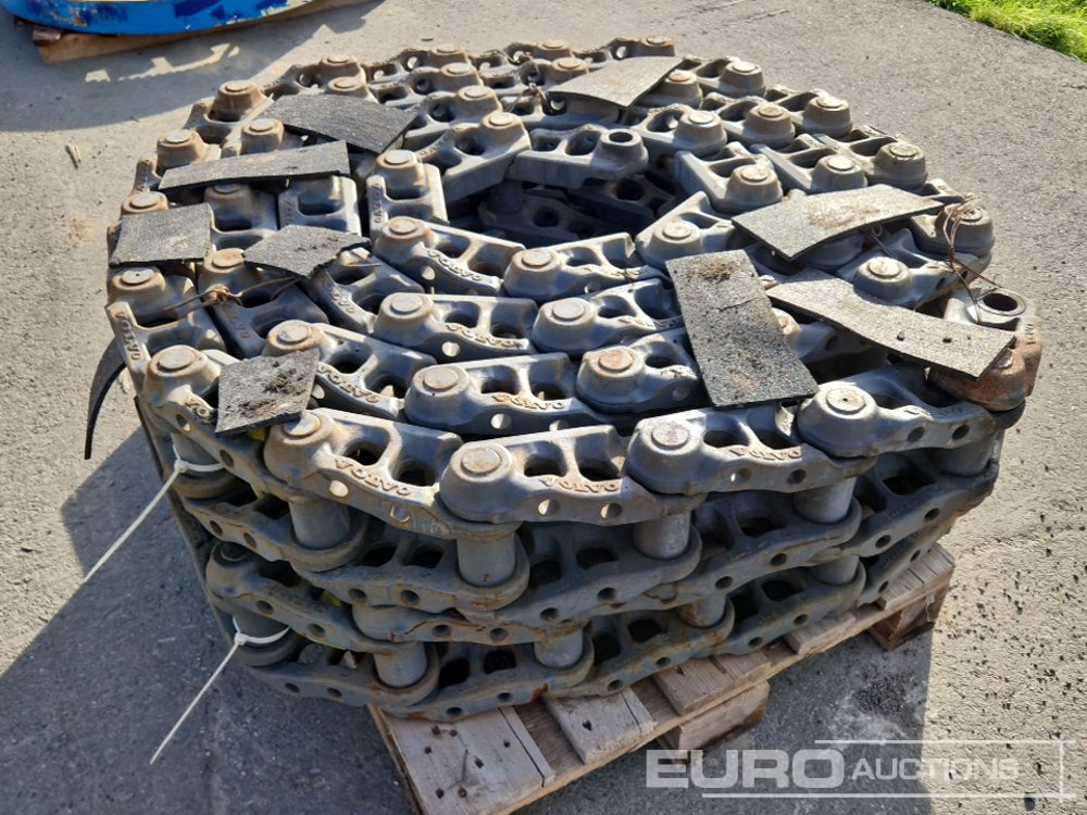 Track Chains to suit Volvo EC210/240/250 - Запчасти для Экскаваторов: фото 2 Track Chains to suit Volvo EC210/240/250 - Запчасти для Экскаваторов: фото 2