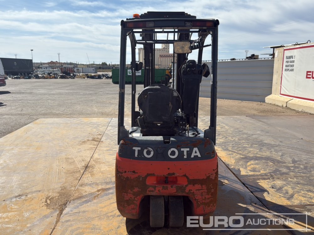 2015 Toyota 8FBET18 - Электропогрузчик: фото 4 2015 Toyota 8FBET18 - Электропогрузчик: фото 4