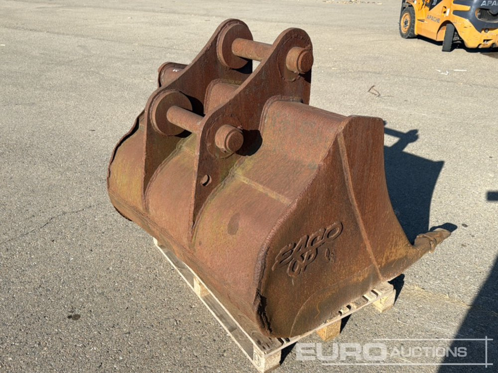 49" Digging Bucket to suit Backhoe Loader - Ковш: фото 4 49" Digging Bucket to suit Backhoe Loader - Ковш: фото 4