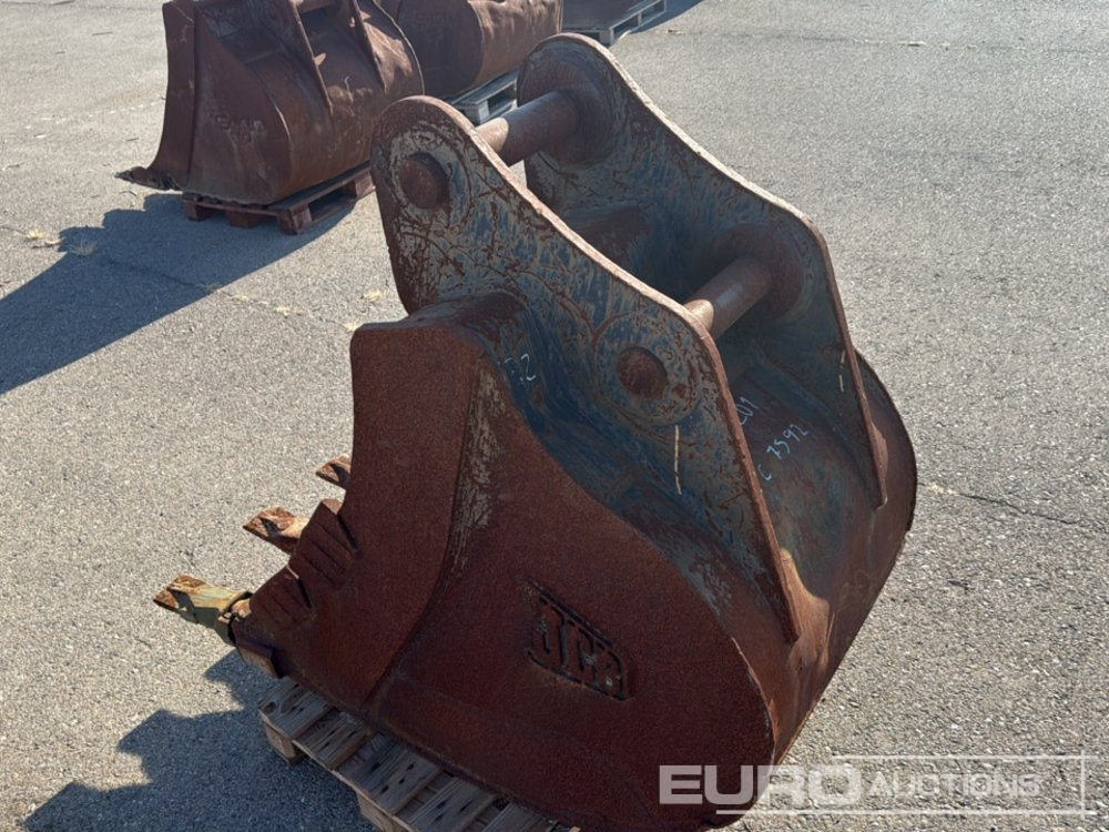 JCB 32" Digging Bucket to suit Backhoe Loader - Ковш: фото 4 JCB 32" Digging Bucket to suit Backhoe Loader - Ковш: фото 4