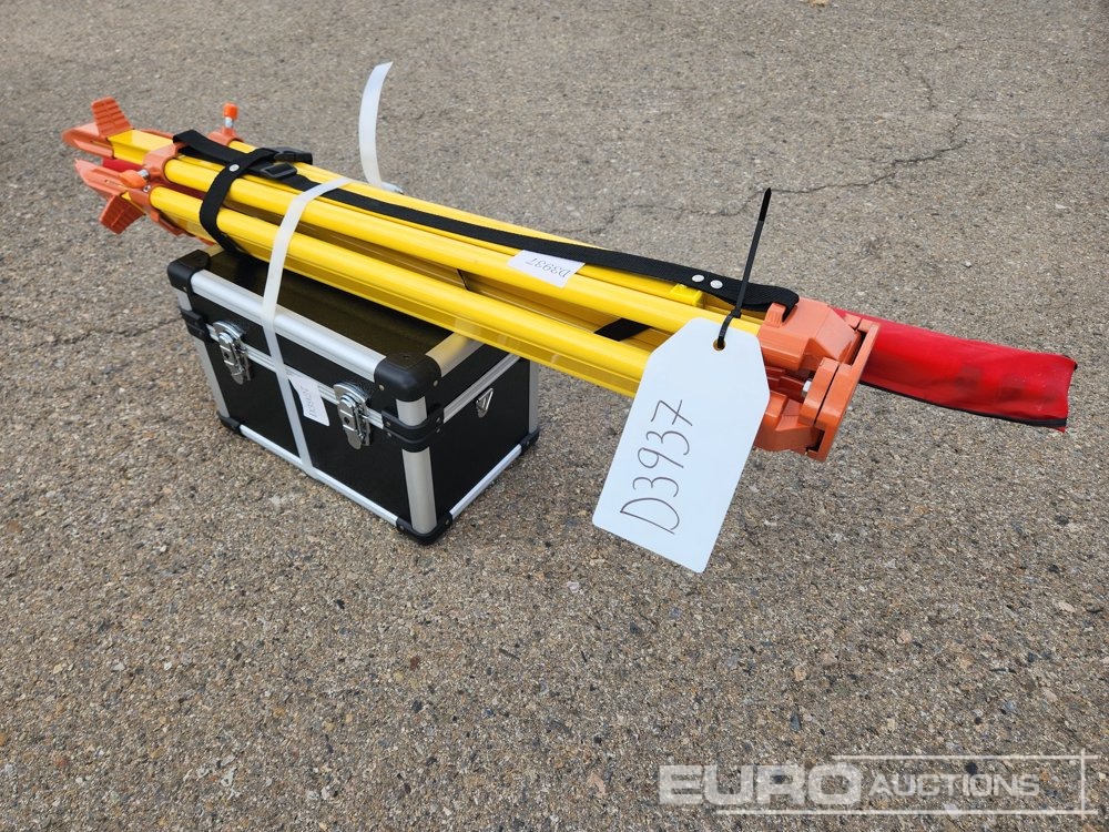 Unused 2025 Captok Laser Level, Self Leveling, Rotary Laser Level With Batteries, Receiver, Tripod, Grade Rod / Nivel Laser, Auto Nivelación, Nivel Rotativo a Bateria, Receptor, Trípode, Varilla de Gr - Оборудование для гаражей/ Мастерских: фото 4 Unused 2025 Captok Laser Level, Self Leveling, Rotary Laser Level With Batteries, Receiver, Tripod, Grade Rod / Nivel Laser, Auto Nivelación, Nivel Rotativo a Bateria, Receptor, Trípode, Varilla de Gr - Оборудование для гаражей/ Мастерских: фото 4