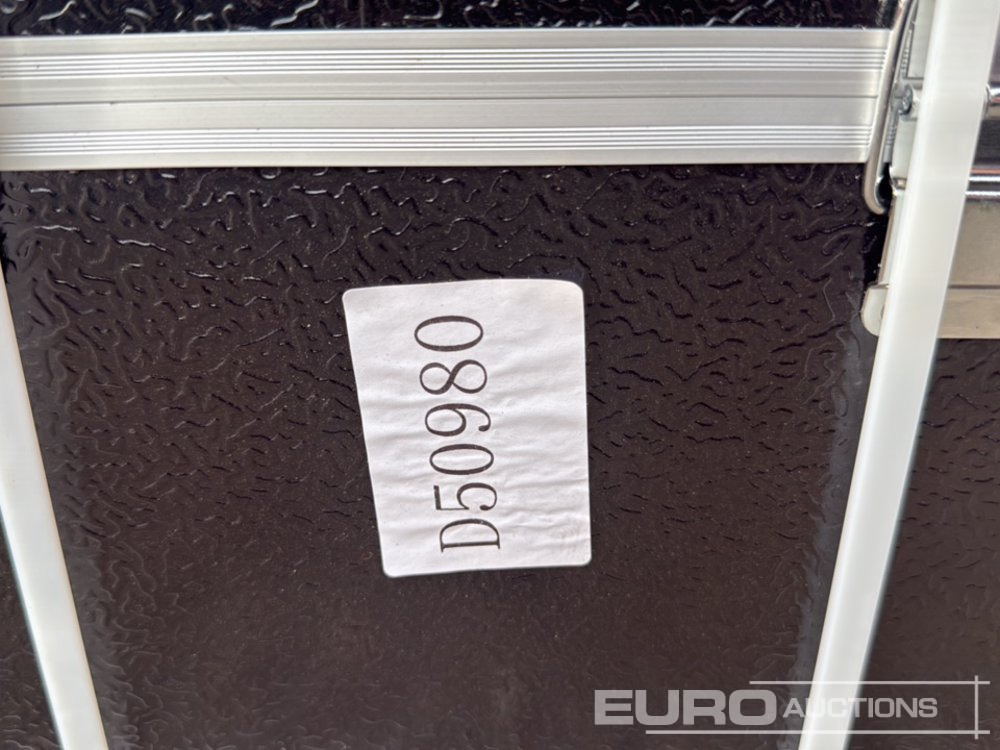 Unused 2025 SKLP Self-Leveling Rotary Laser Level With Batteries, Reciever, Tripod, Grade Rod - Оборудование для гаражей/ Мастерских: фото 5 Unused 2025 SKLP Self-Leveling Rotary Laser Level With Batteries, Reciever, Tripod, Grade Rod - Оборудование для гаражей/ Мастерских: фото 5