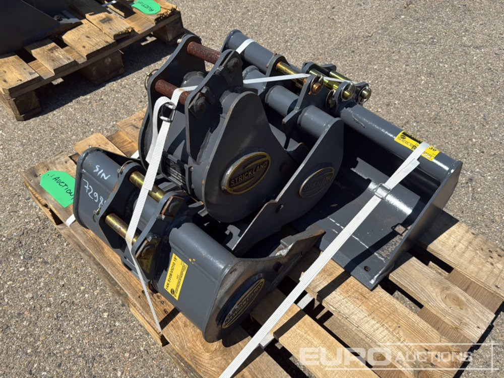 Unused Strickland 30" Ditching, 18", 12", 9" Digging Bucket 25mm Pin to suit Mini Excavator - Ковш: фото 1 Unused Strickland 30" Ditching, 18", 12", 9" Digging Bucket 25mm Pin to suit Mini Excavator - Ковш: фото 1