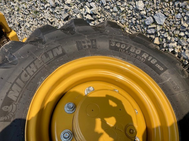 Caterpillar 906-14A - Колёсный погрузчик: фото 3 Caterpillar 906-14A - Колёсный погрузчик: фото 3