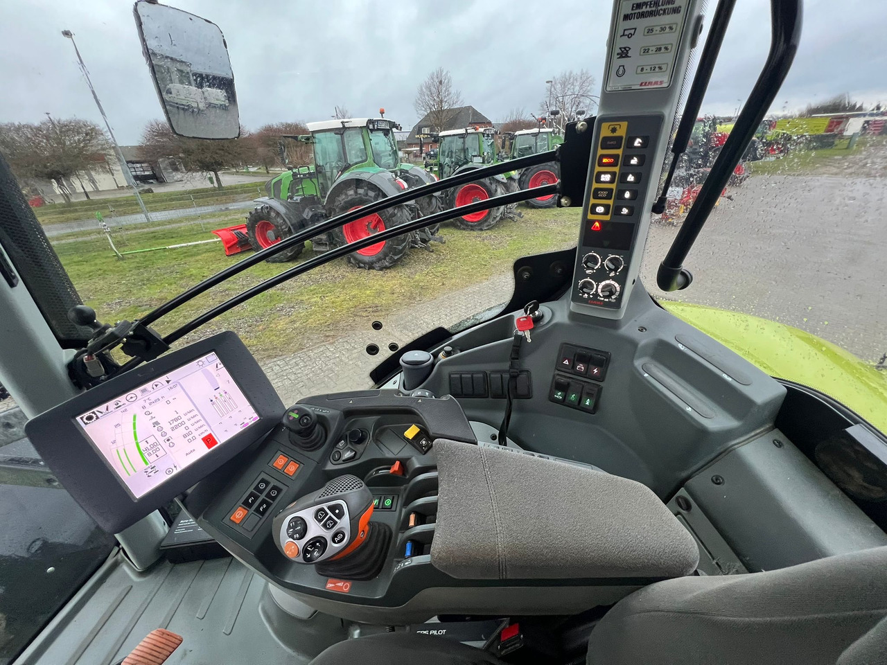 Claas Axion 930 - Трактор: фото 2 Claas Axion 930 - Трактор: фото 2