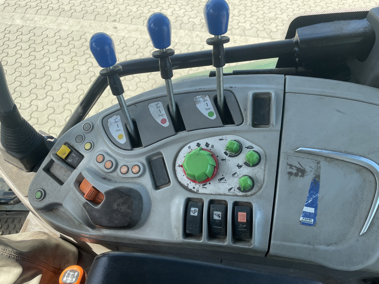 Deutz-Fahr Agrotron Serie - Трактор: фото 5 Deutz-Fahr Agrotron Serie - Трактор: фото 5