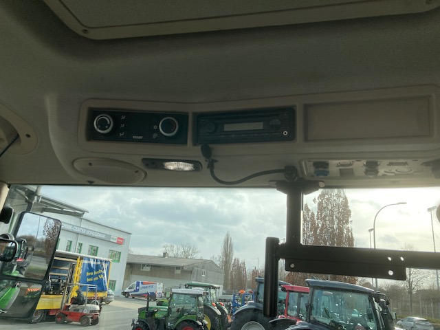 Fendt 720 Vario S4 Profi - Трактор: фото 3 Fendt 720 Vario S4 Profi - Трактор: фото 3