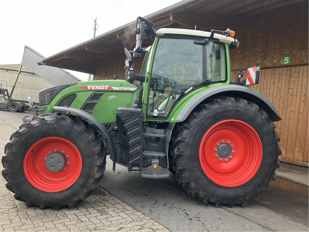 Новый Трактор Fendt 724 Vario Gen6: фото 10 Новый Трактор Fendt 724 Vario Gen6: фото 10