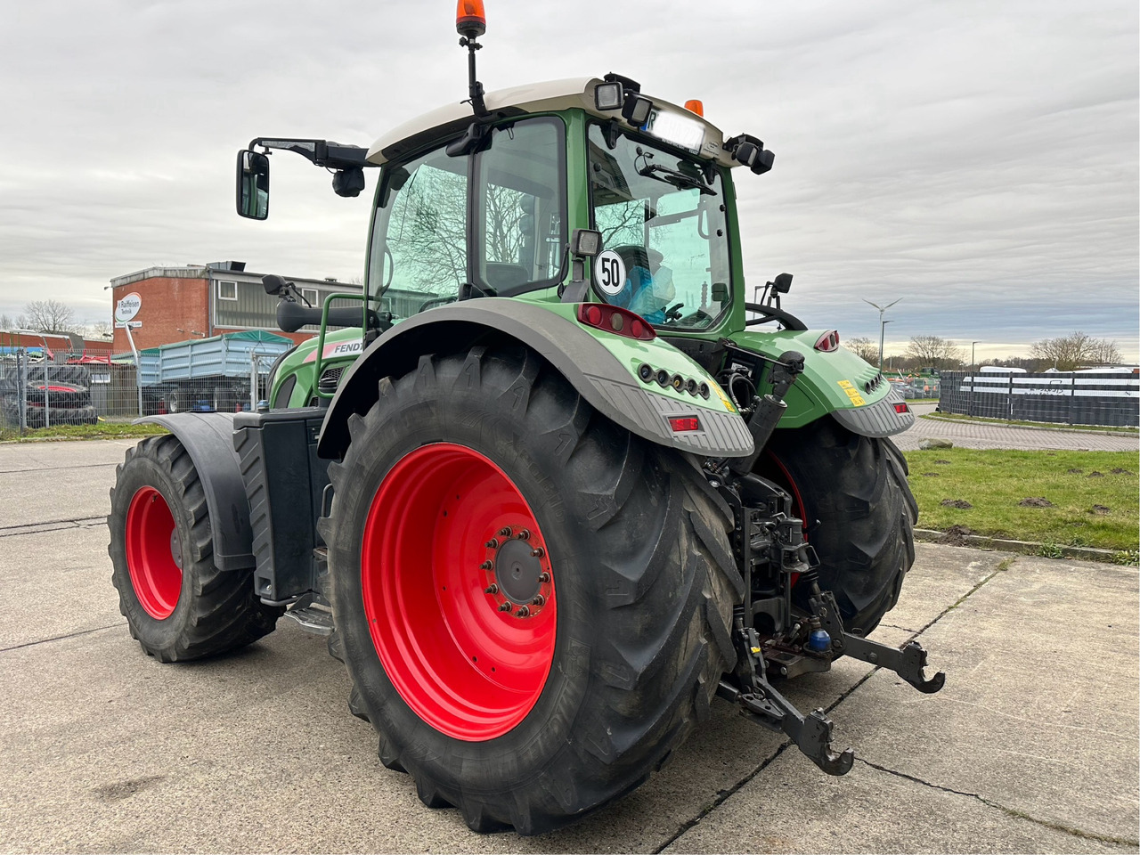 Fendt 724 Vario S4 ProfiPlus - Трактор: фото 2 Fendt 724 Vario S4 ProfiPlus - Трактор: фото 2