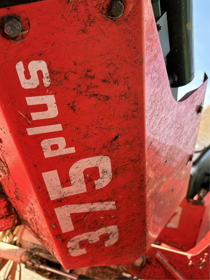 Fendt Katana 65 S4 - Комбайн: фото 1 Fendt Katana 65 S4 - Комбайн: фото 1