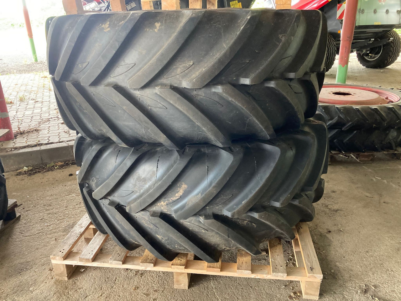 Fendt VF520/60R28 VF650/60R38 - Шины и диски: фото 3 Fendt VF520/60R28 VF650/60R38 - Шины и диски: фото 3