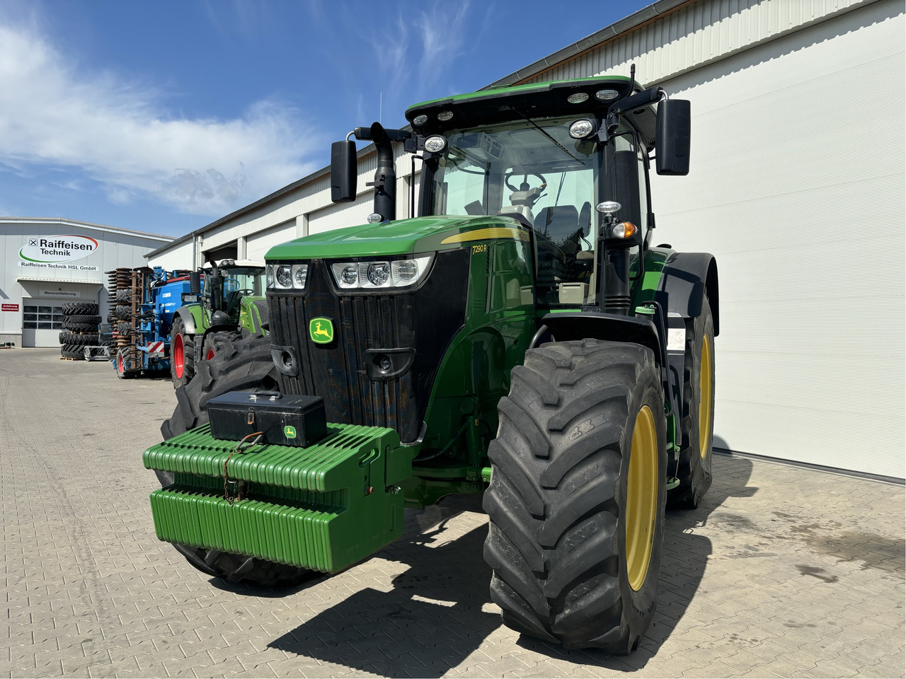 Трактор John Deere 7290 R: фото 7
