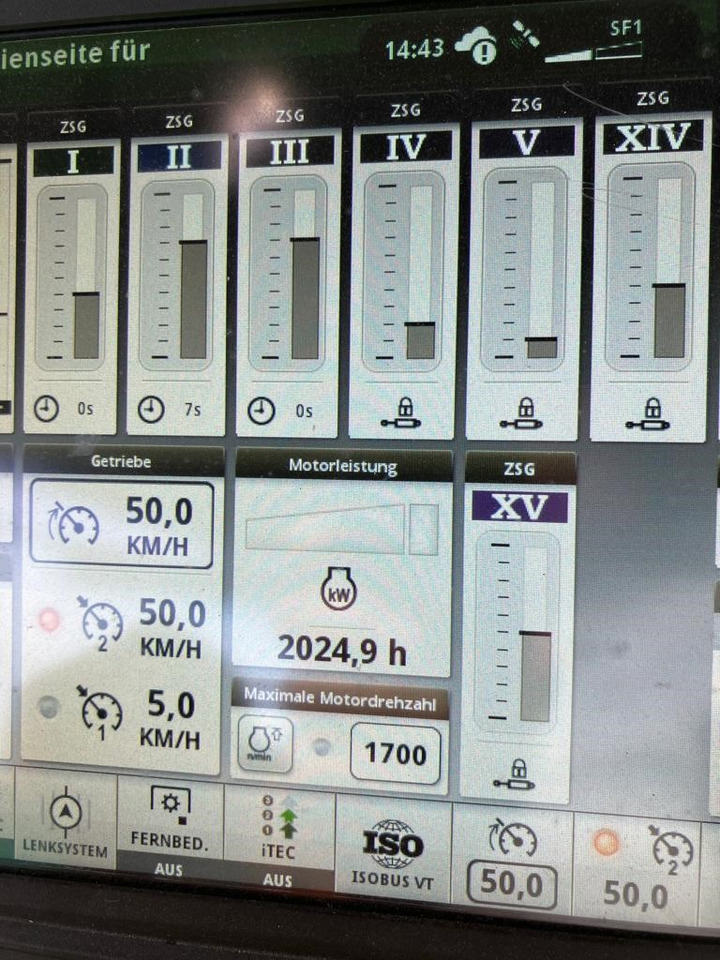 John Deere 7R 330 - Трактор: фото 2 John Deere 7R 330 - Трактор: фото 2