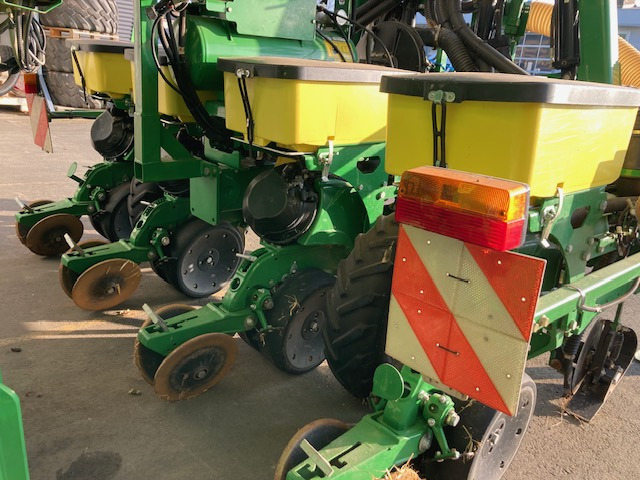 John Deere Einzelkornsämaschine 1725 NT - Сеялка: фото 4 John Deere Einzelkornsämaschine 1725 NT - Сеялка: фото 4