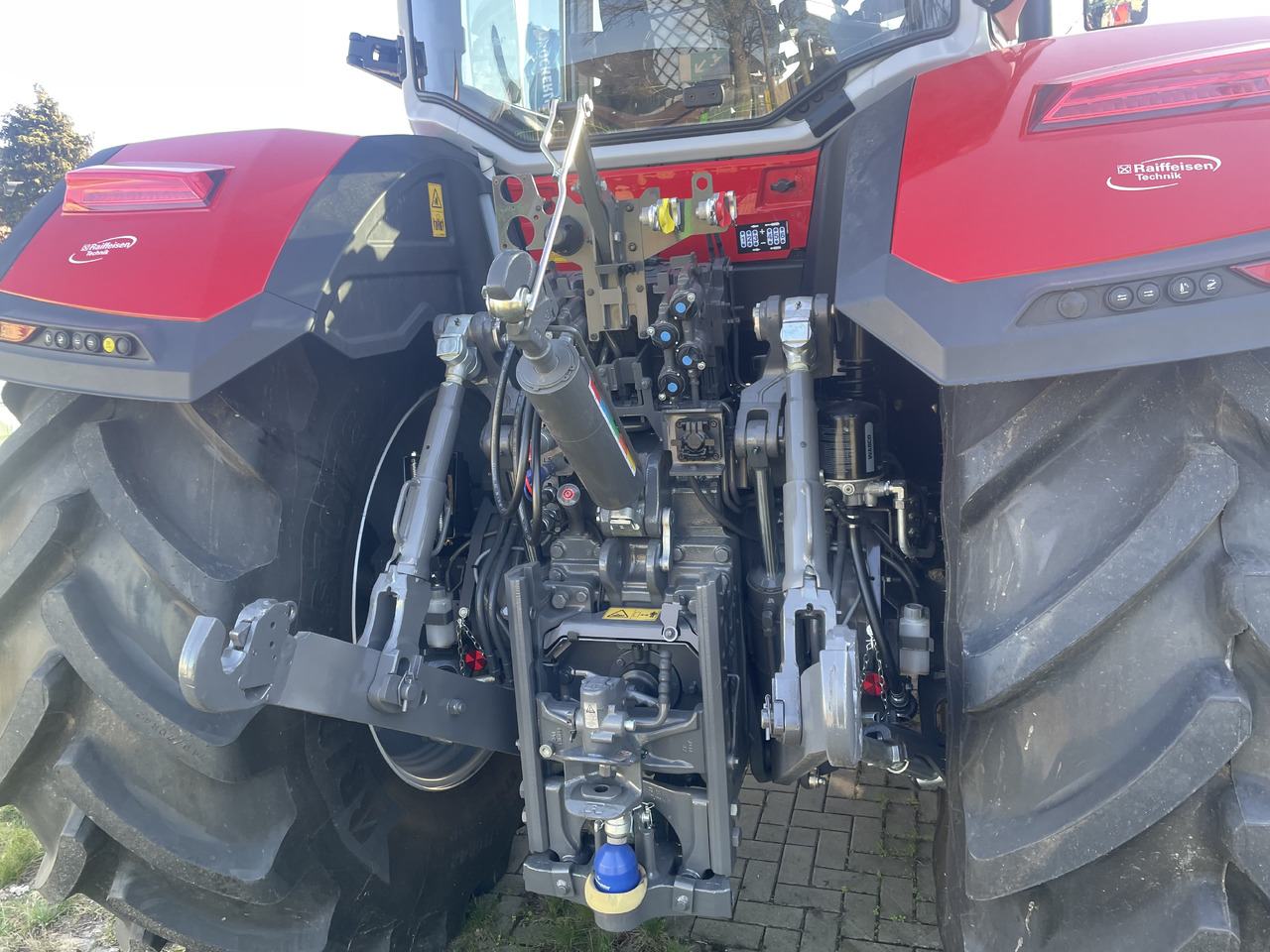 Massey Ferguson 8S.245 Dyna-VT EXCLUSIVE - Трактор: фото 3 Massey Ferguson 8S.245 Dyna-VT EXCLUSIVE - Трактор: фото 3