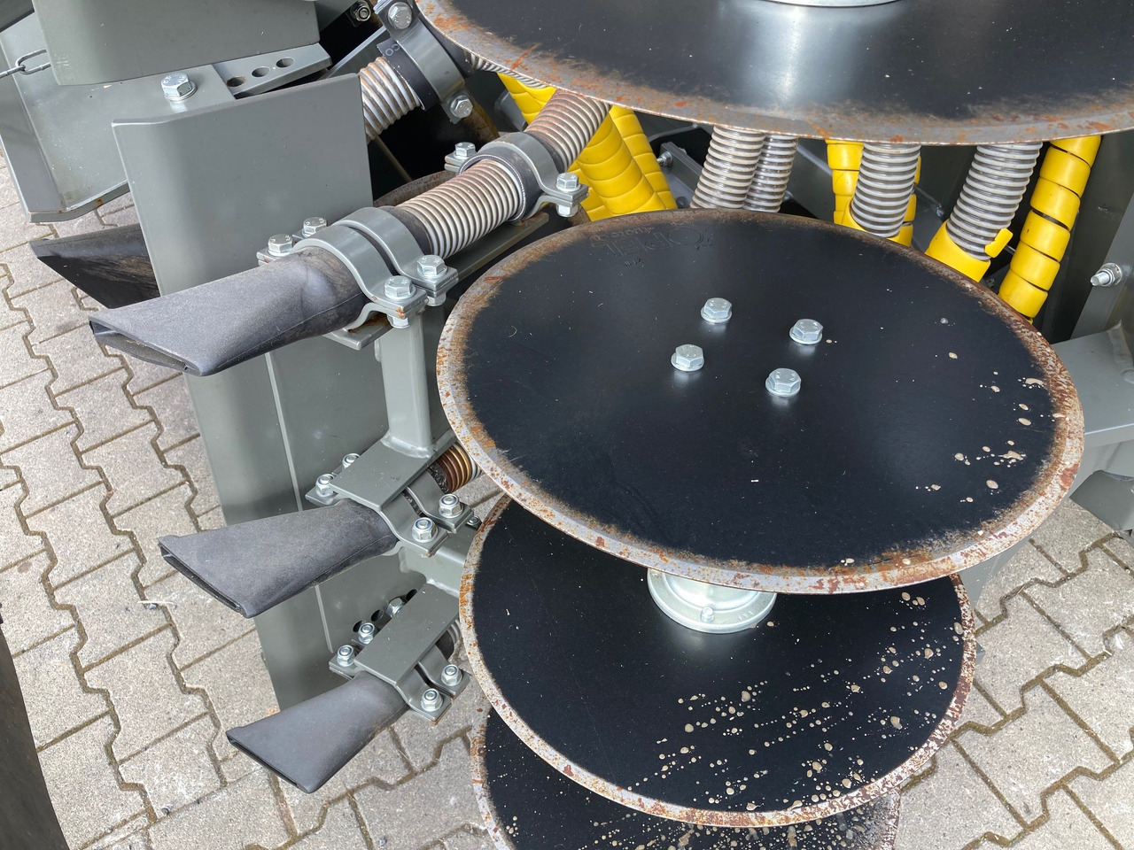 Pel-Tuote Gülle Schlitzgerät 8m - Опрыскиватель: фото 5 Pel-Tuote Gülle Schlitzgerät 8m - Опрыскиватель: фото 5