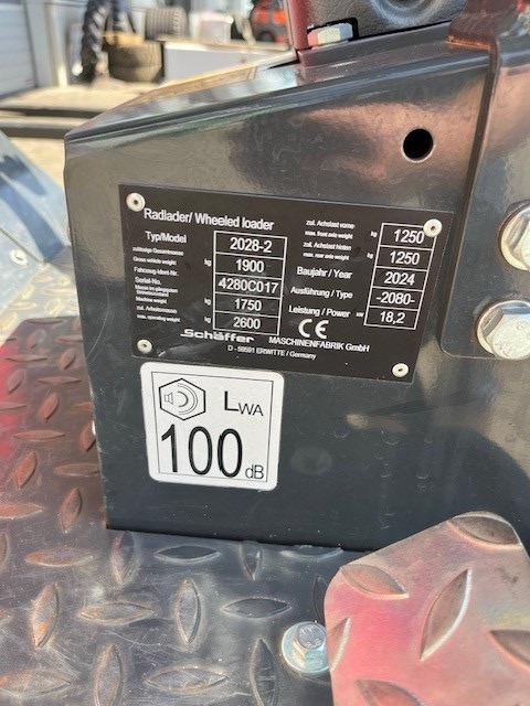 Schäffer Typ 2028-2 - Колёсный погрузчик: фото 3 Schäffer Typ 2028-2 - Колёсный погрузчик: фото 3