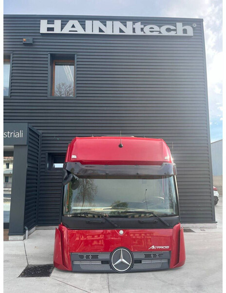 Mercedes-Benz ACTROS MP4 GIGA SPACE - Кабина и интерьер для Грузовиков: фото 1 Mercedes-Benz ACTROS MP4 GIGA SPACE - Кабина и интерьер для Грузовиков: фото 1