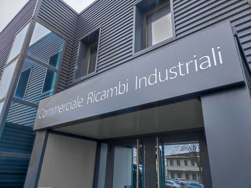 Mercedes-Benz Actros Big Space - Аэродинамика/ Спойлеры для Грузовиков: фото 4 Mercedes-Benz Actros Big Space - Аэродинамика/ Спойлеры для Грузовиков: фото 4