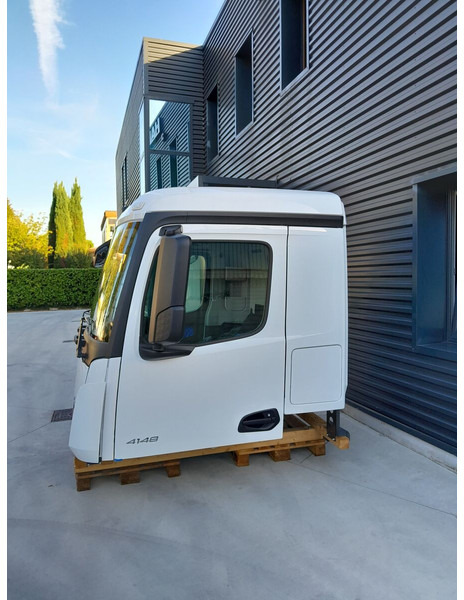 Mercedes-Benz Arocs Actros MP4 Euro 6 - Кабина и интерьер для Грузовиков: фото 3 Mercedes-Benz Arocs Actros MP4 Euro 6 - Кабина и интерьер для Грузовиков: фото 3