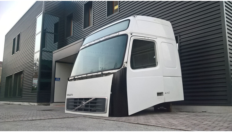 Volvo FH - Euro 4 - Кабина и интерьер для Грузовиков: фото 1 Volvo FH - Euro 4 - Кабина и интерьер для Грузовиков: фото 1