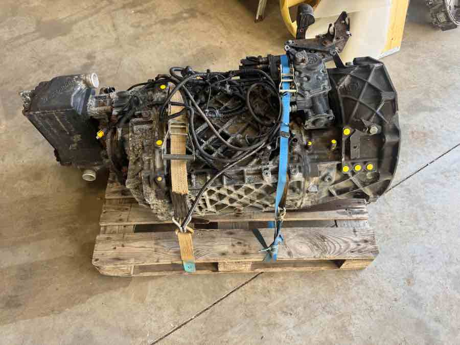 MAN GEARBOX 16S2221 TD RETRADER // 81.32004-6017 - Коробка передач для Грузовиков: фото 1 MAN GEARBOX 16S2221 TD RETRADER // 81.32004-6017 - Коробка передач для Грузовиков: фото 1