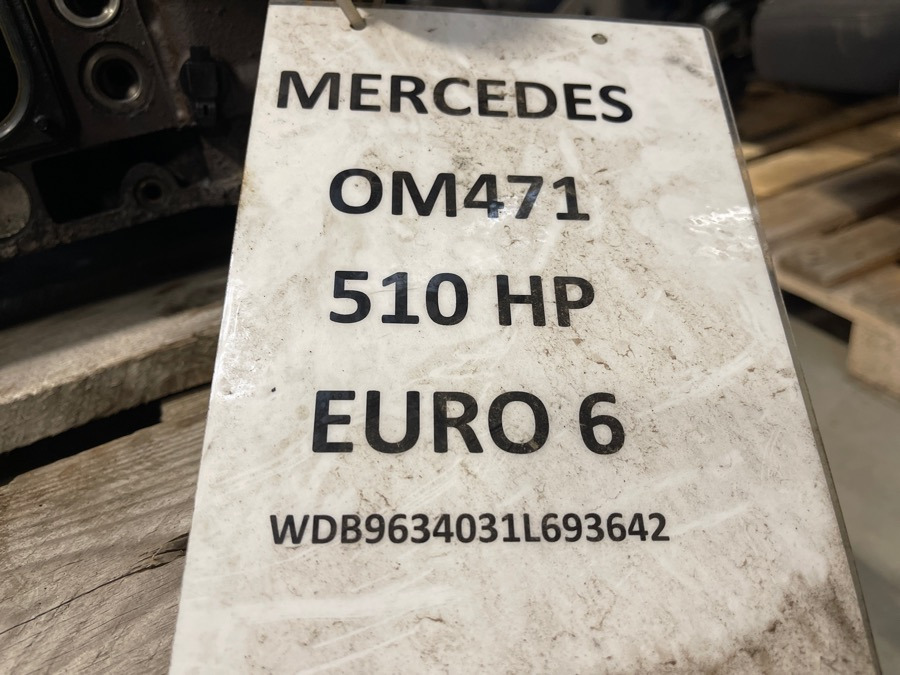 MERCEDES CYLINDERHEAD A4710104220 - Головка блока для Грузовиков: фото 2 MERCEDES CYLINDERHEAD A4710104220 - Головка блока для Грузовиков: фото 2