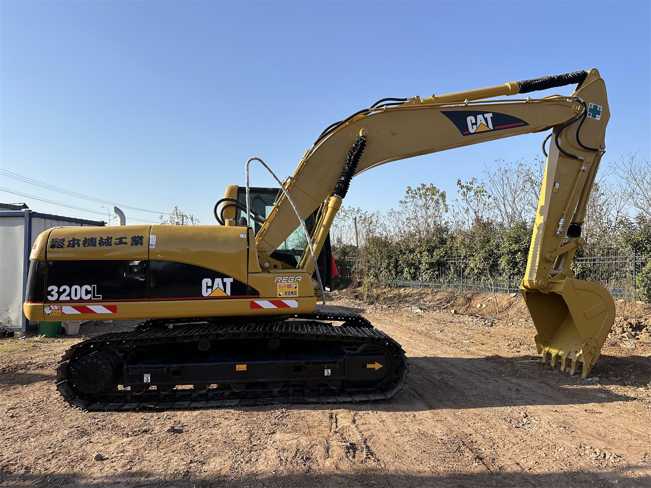 CATERPILLAR 320C - Гусеничный экскаватор: фото 2 CATERPILLAR 320C - Гусеничный экскаватор: фото 2