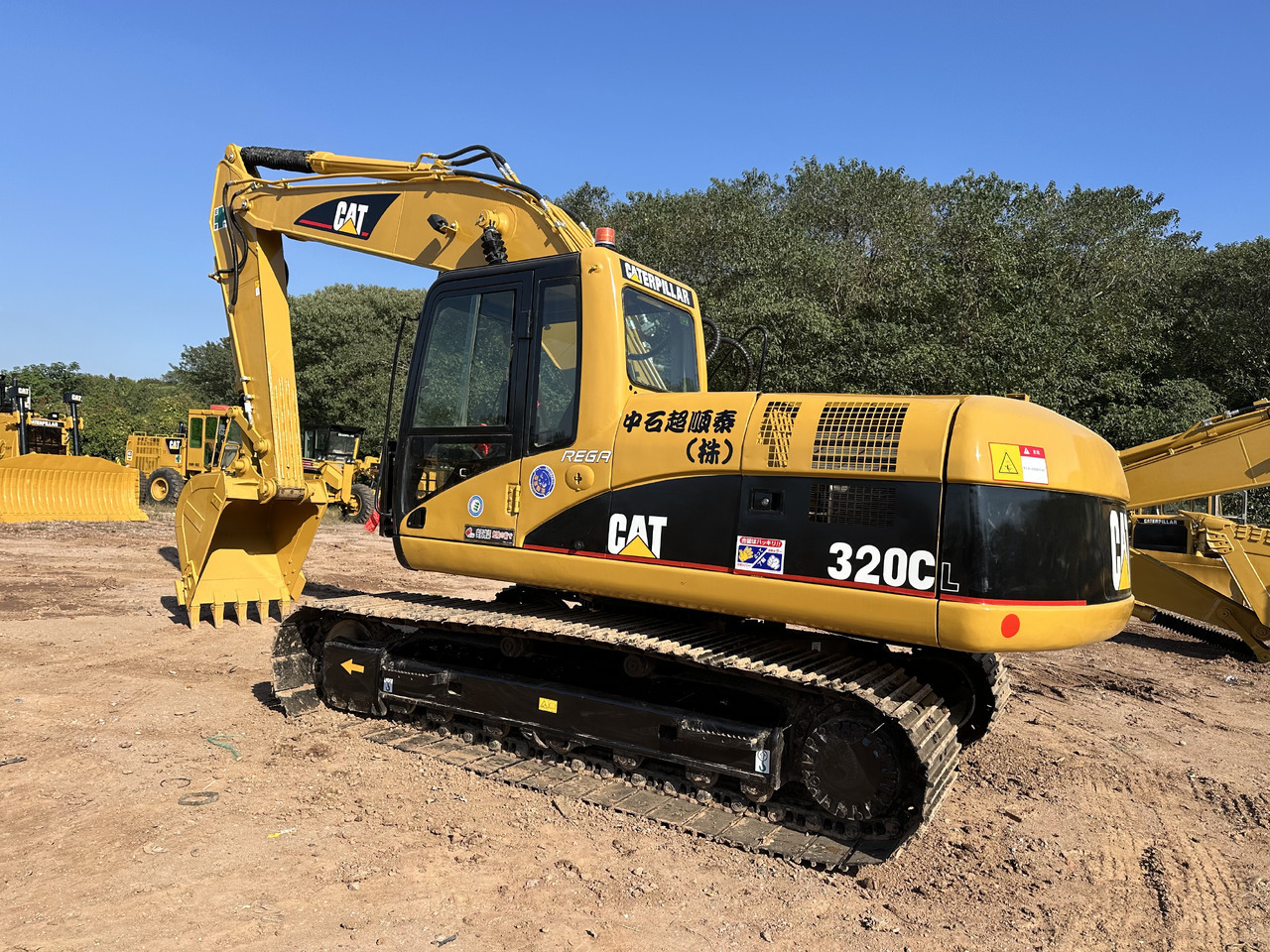 CATERPILLAR 320C - Гусеничный экскаватор: фото 2 CATERPILLAR 320C - Гусеничный экскаватор: фото 2
