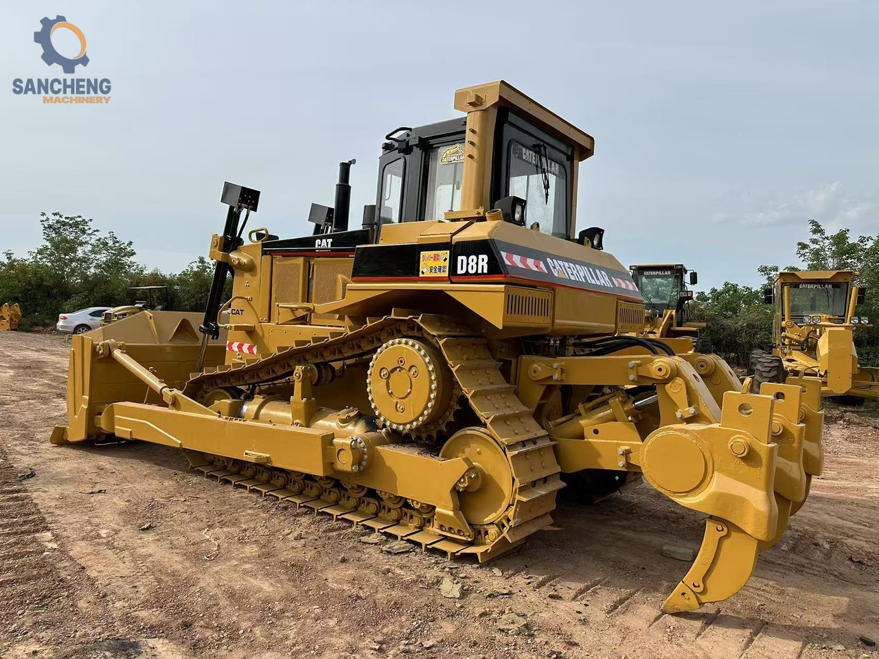CATERPILLAR D8R - Бульдозер: фото 1 CATERPILLAR D8R - Бульдозер: фото 1