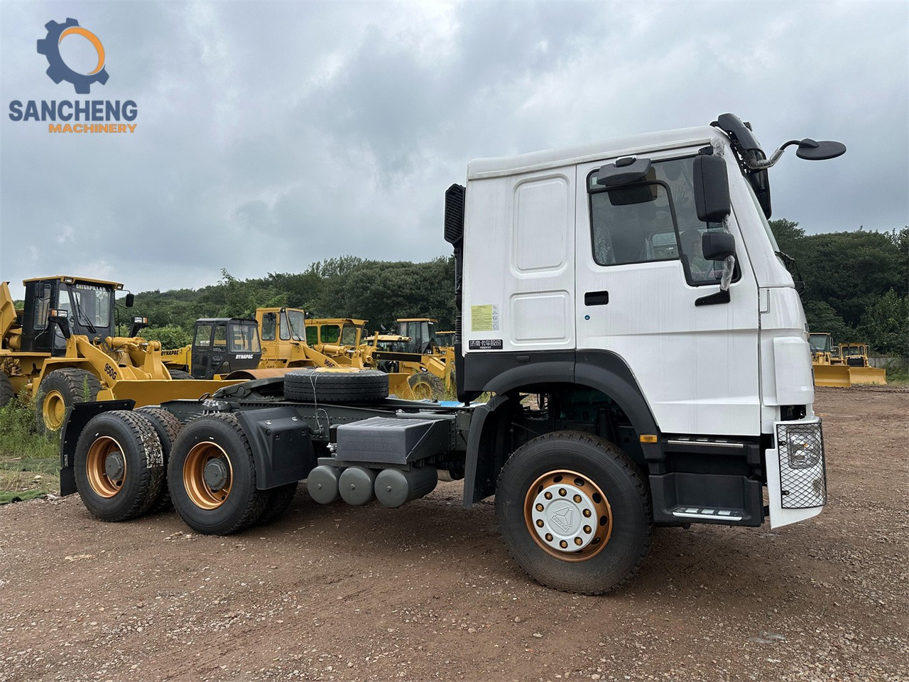 SINOTRUK Howo tractor unit 420hp - Тягач: фото 2 SINOTRUK Howo tractor unit 420hp - Тягач: фото 2