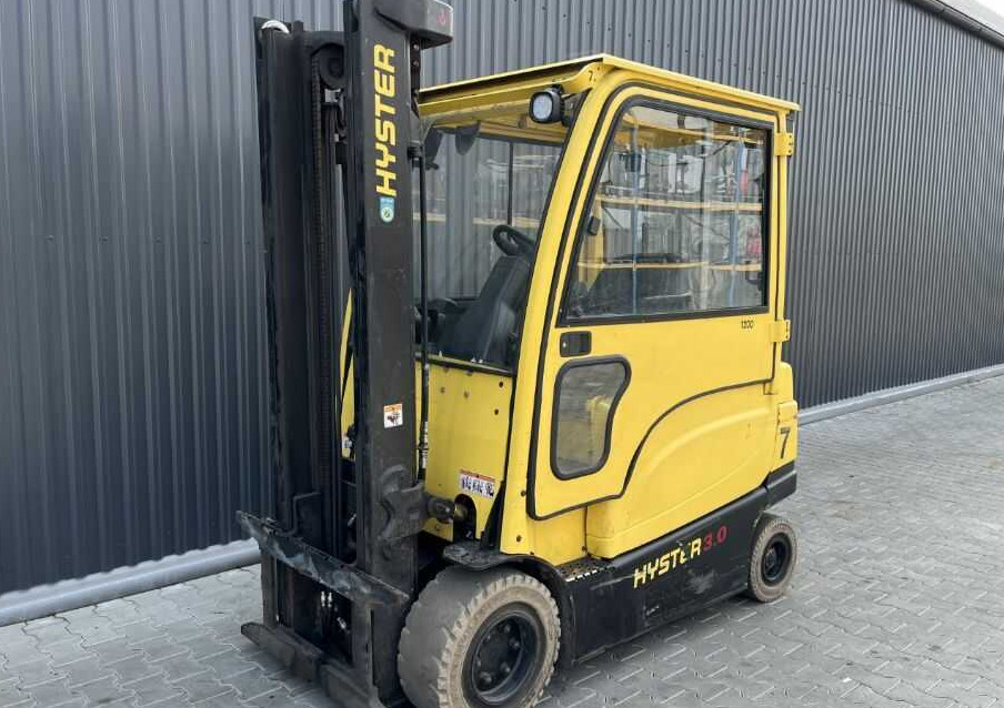 Hyster J3.0XN - Электропогрузчик: фото 1 Hyster J3.0XN - Электропогрузчик: фото 1
