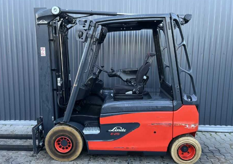 Linde E25L-02 - Электропогрузчик: фото 2 Linde E25L-02 - Электропогрузчик: фото 2
