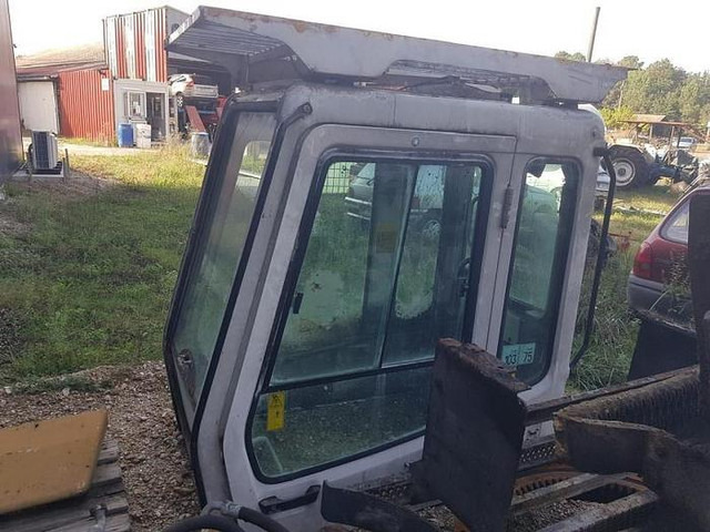 Liebherr A904 R904 A914 R914 A924 R924 A934 R934 A944 R944 A954 R954 - - Кабина для Строительной техники: фото 2 Liebherr A904 R904 A914 R914 A924 R924 A934 R934 A944 R944 A954 R954 - - Кабина для Строительной техники: фото 2