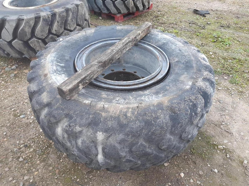 Michelin 20.5R25XLDD2A - Шины и диски: фото 3 Michelin 20.5R25XLDD2A - Шины и диски: фото 3