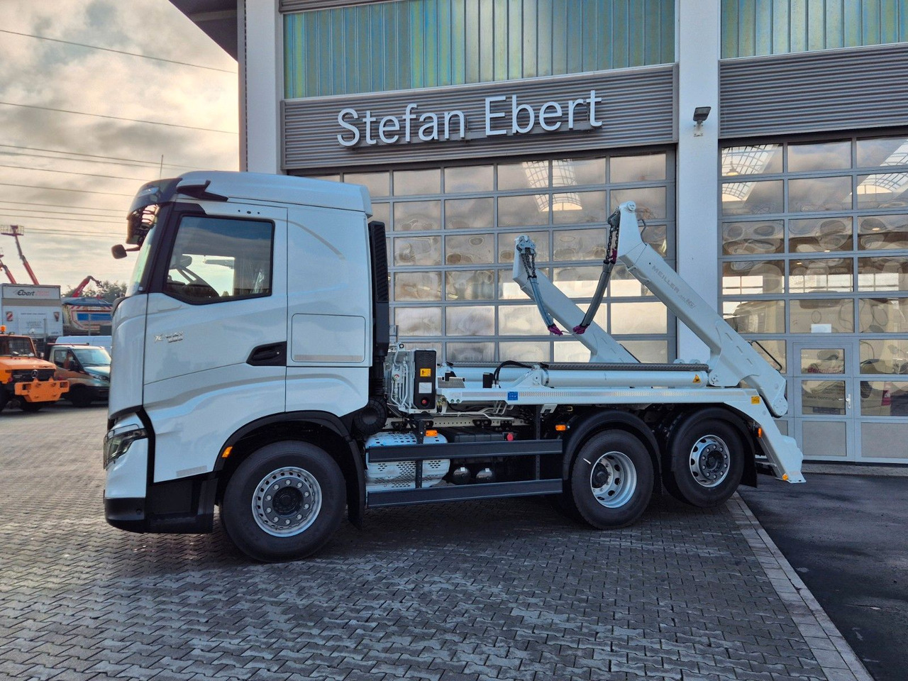 Iveco AS280X58Y/ PS ON Meiller AK 16. T Funk AHK Cam - Самосвал: фото 4 Iveco AS280X58Y/ PS ON Meiller AK 16. T Funk AHK Cam - Самосвал: фото 4