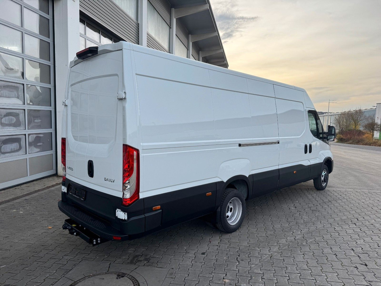 Iveco Daily 35C21 HA8 *R4.100mm*AHK*LED*Automatik* - Цельнометаллический фургон: фото 5 Iveco Daily 35C21 HA8 *R4.100mm*AHK*LED*Automatik* - Цельнометаллический фургон: фото 5