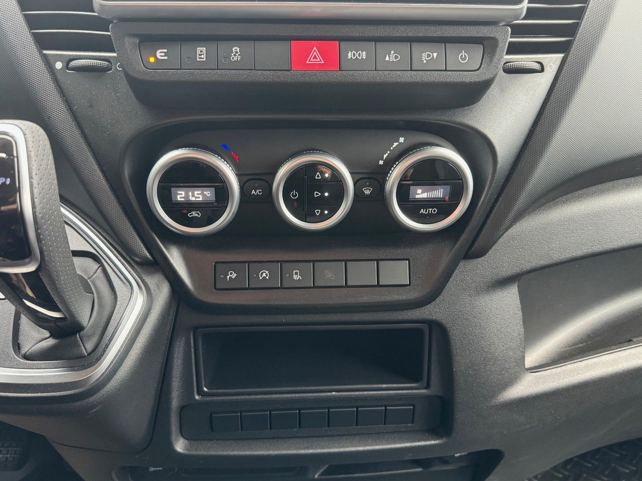 Цельнометаллический фургон Iveco Daily 35S16 A8 *R3.520mm*Automatik*AHK*ACC*: фото 19