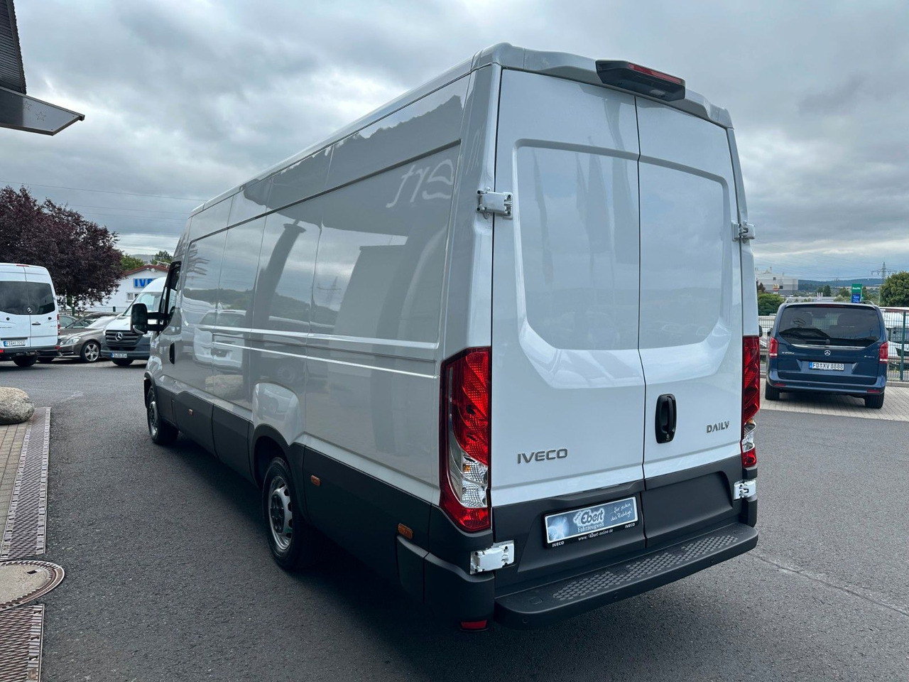 Iveco Daily 35S16 HA8 3.0L *R4.100mm*Automatik*Kamera* - Цельнометаллический фургон: фото 4 Iveco Daily 35S16 HA8 3.0L *R4.100mm*Automatik*Kamera* - Цельнометаллический фургон: фото 4