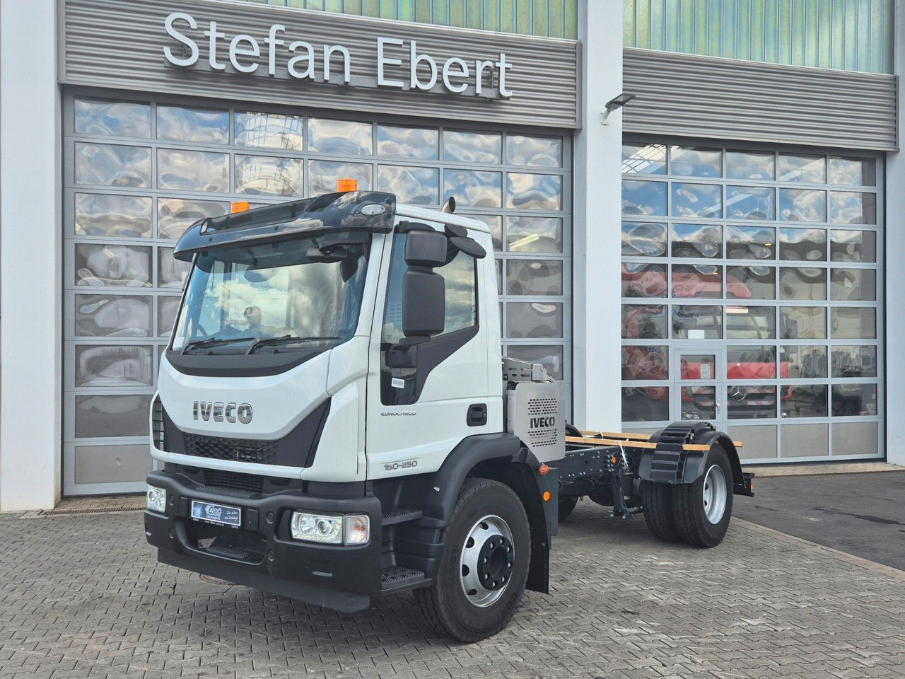 Iveco Eurocargo ML160E25/P EVI_E 4x2 RHD Rechtslenker - Грузовик-шасси: фото 3 Iveco Eurocargo ML160E25/P EVI_E 4x2 RHD Rechtslenker - Грузовик-шасси: фото 3